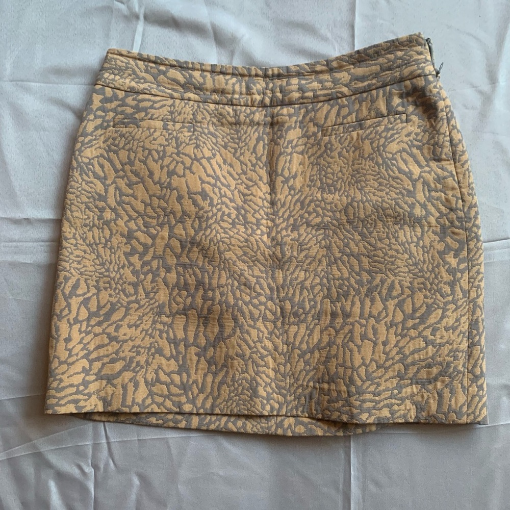 LOFT Tan and Gray Patterned Mini Skirt